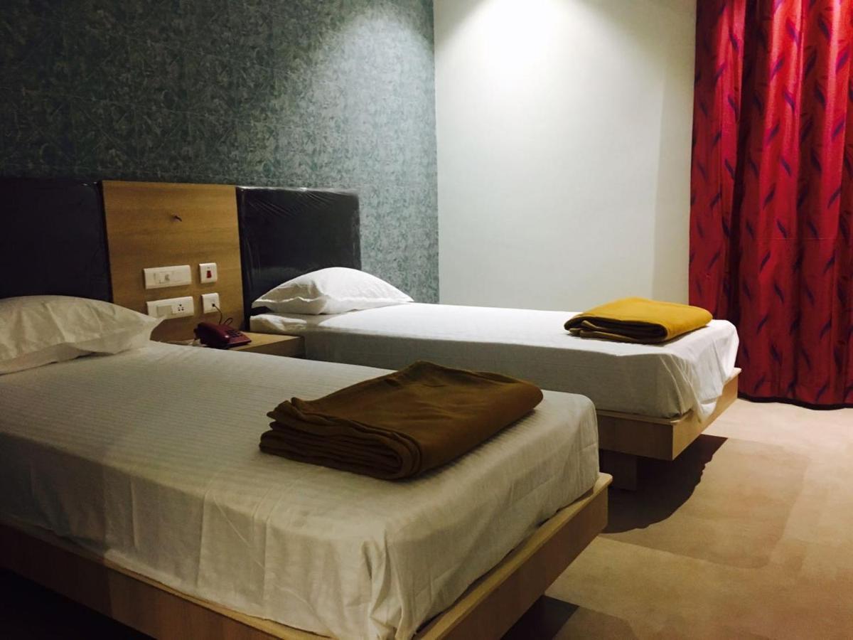 The Palm Residency- Ariyanoor Hotel Salem Buitenkant foto