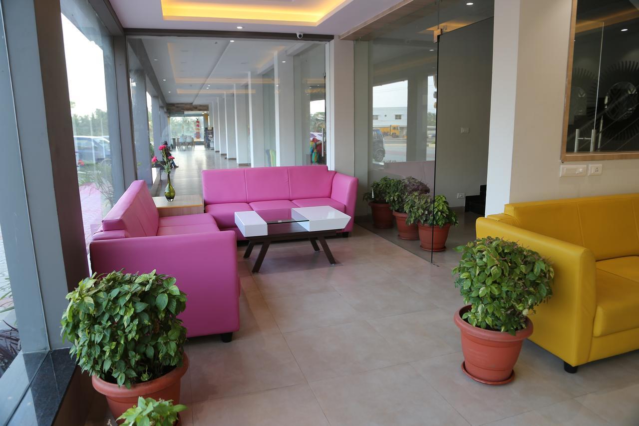 The Palm Residency- Ariyanoor Hotel Salem Buitenkant foto